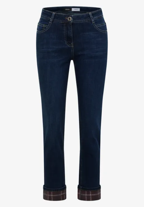 Dunkelblaue Damenjeans mit aufgekrempeltem Saum und dezenter Plaid-Innennaht.