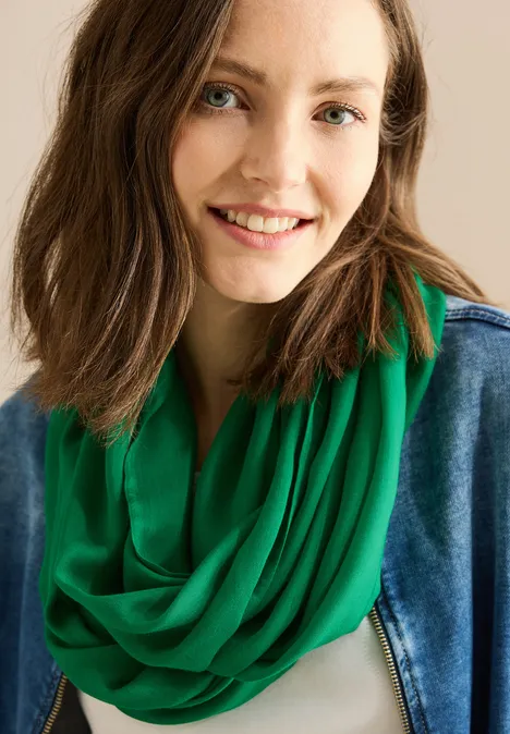 Loop Schal in Unifarbe garden green