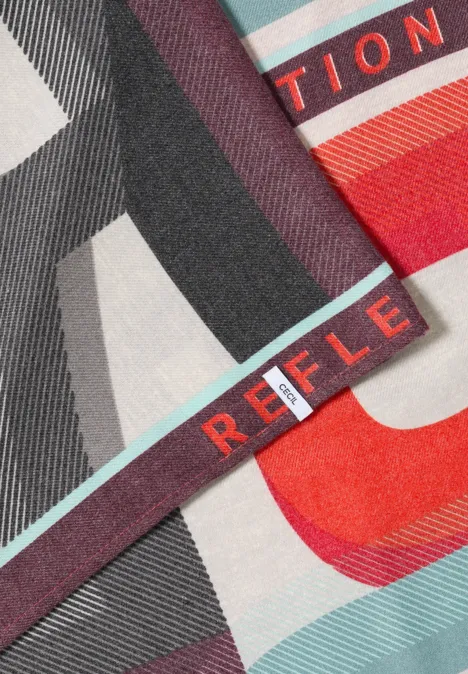 Cosy Loopschal mit Print eggplant red