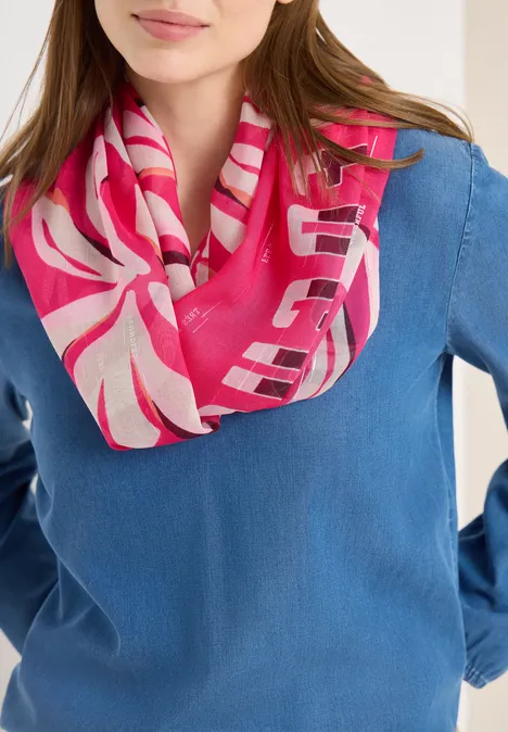 Sjaal met lus en folieprint beetroot pink Sjaal met lus en folieprint beetroot pink