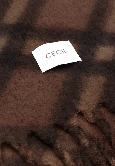 Een geruwde sjaal met franjes mocha brown Een geruwde sjaal met franjes mocha brown