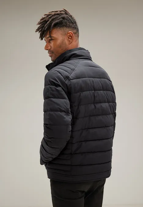 Gewatteerde jas met hoge kraag Black