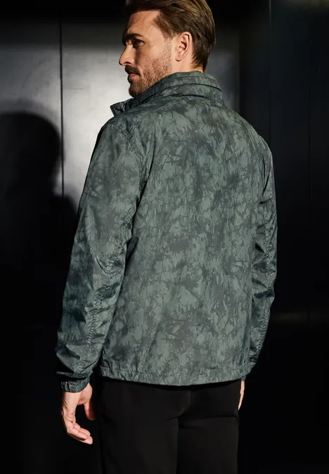 Bedrukt windjack dusty green