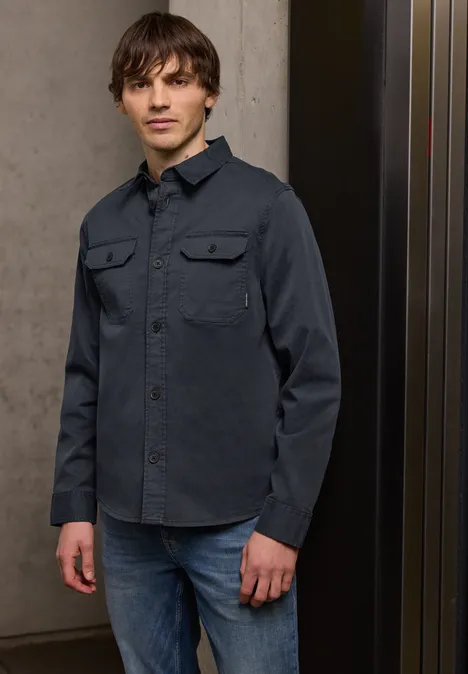 Overshirt farbowany metodą Garment Dye dark ink blue