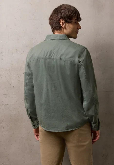 Overshirt farbowany metodą Garment Dye dusty mint