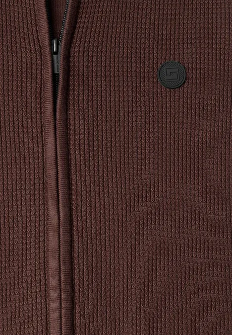 Braune Strickjacke mit Reißverschluss und kleinem rundem Logo