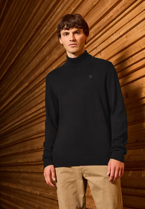 Basic Turtleneck Pullover Black