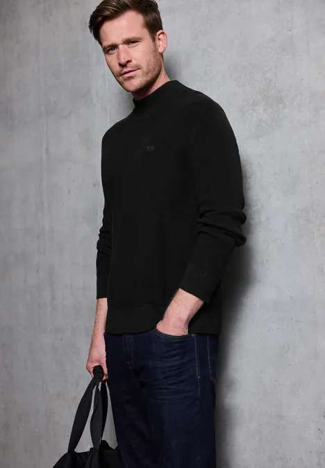 Pull à col montant Black