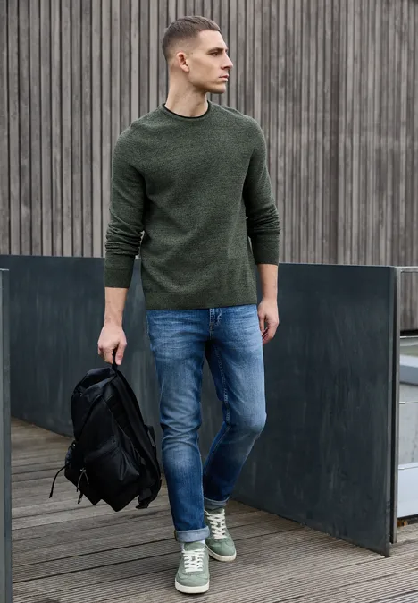 Pull à col ras du cou structuré timeless green