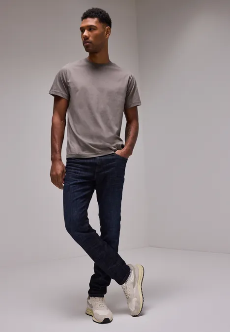 Basic T-Shirt in Unifarbe mushroom brown