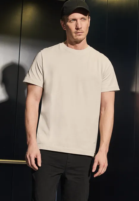 Basic T-shirt in effen kleur basic beige