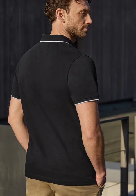 Basic Piqué Poloshirt mit Kontrastdetail Black Basic Piqué Poloshirt mit Kontrastdetail Black