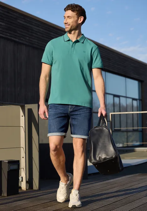 Basic Piqué Poloshirt mit Kontrastdetail caribbean green Basic Piqué Poloshirt mit Kontrastdetail caribbean green