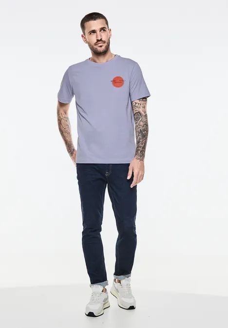 T-shirt avec imprimé sur la poitrine pale purple
