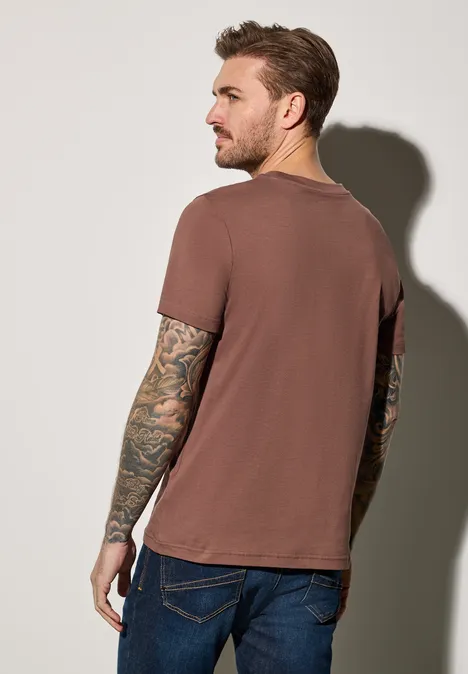 T-Shirt mit Print clay brown