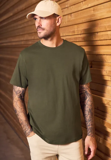 Basic T-Shirt in Unifarbe vintage green