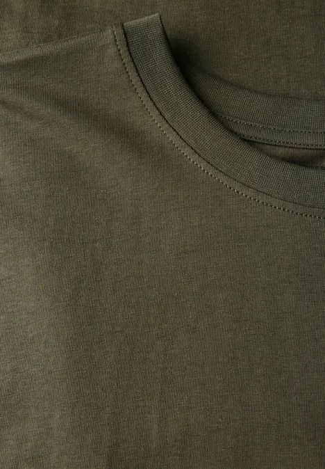 Basic T-Shirt in Unifarbe vintage green