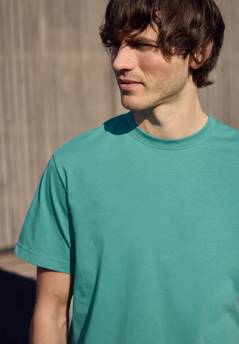 Basic T-Shirt aus reiner Baumwolle caribbean green