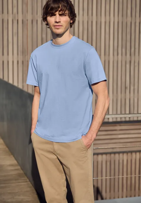 Basic T-Shirt aus reiner Baumwolle beach blue