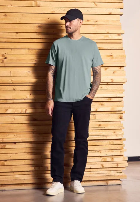 Basic T-Shirt in Unifarbe silver green