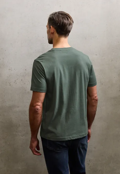 T-Shirt mit Brusttasche timeless green