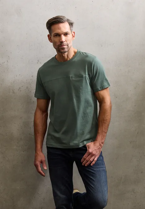 T-Shirt mit Brusttasche timeless green