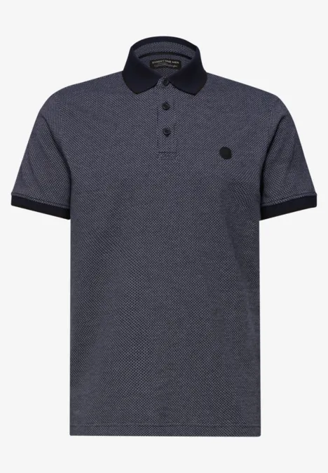 Dunkelgraues Poloshirt mit schwarzem Kragen, schwarzen Ärmelbündchen, Knopfleiste und kleinem Logo-Patch.