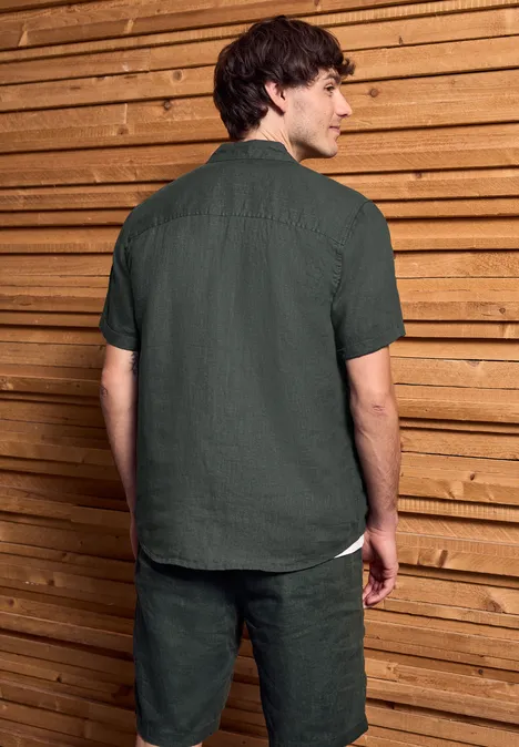Kurzarmhemd aus Leinen pine green