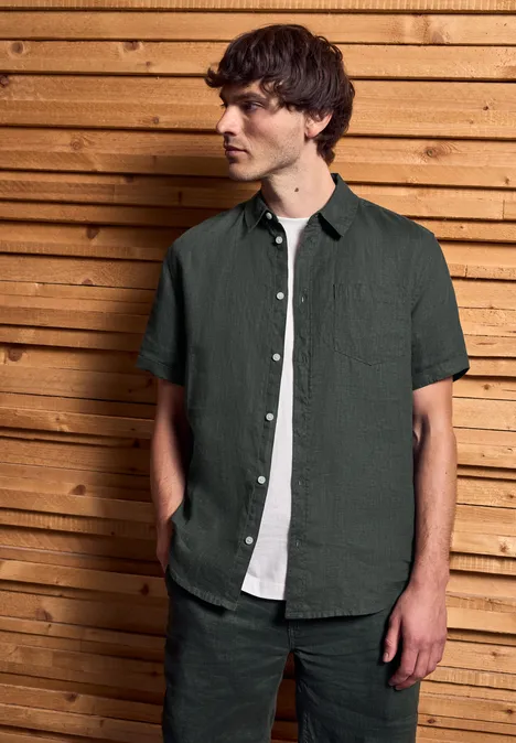 Kurzarmhemd aus Leinen pine green