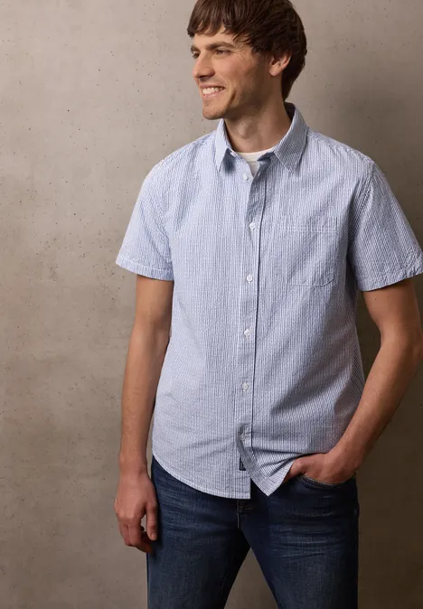 Kurzarm Hemd mit Brusttasche und Streifen bright white