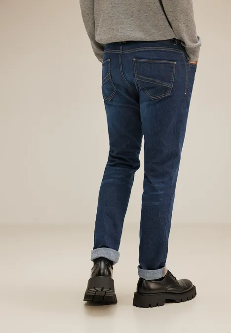 Jean coupe droite indigo blue rinsed wash Jean coupe droite indigo blue rinsed wash