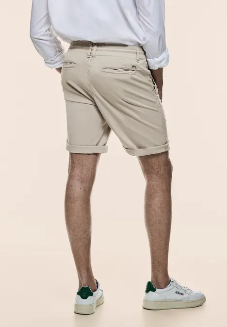 Relaxed Fit Chinoshorts light sand beige