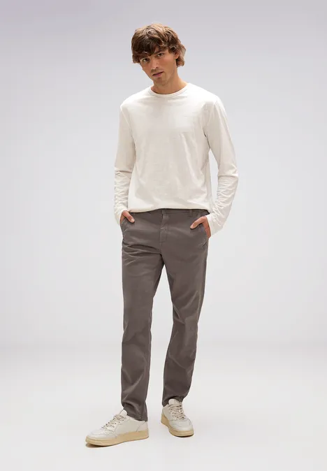 Comfort Chino dark dull sand