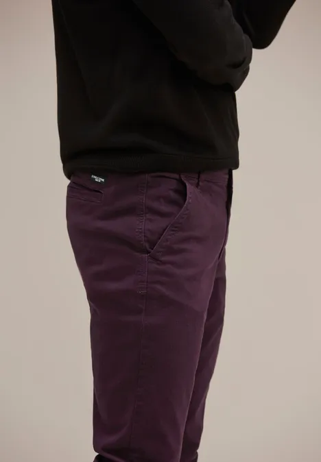 Comfort Chino ink red