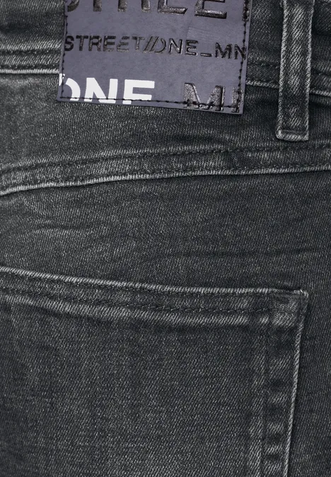 Regular Fit used Jeans dark grey coloured backside