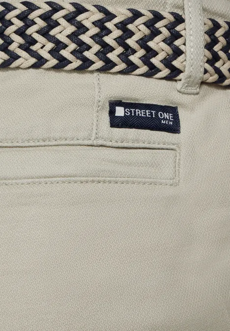 Chino Shorts mit Gürtel light sand beige