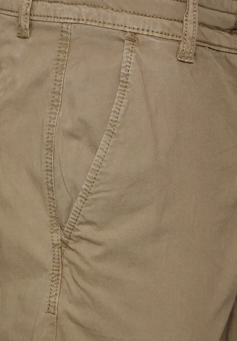 Chino léger en coton dark beach sand