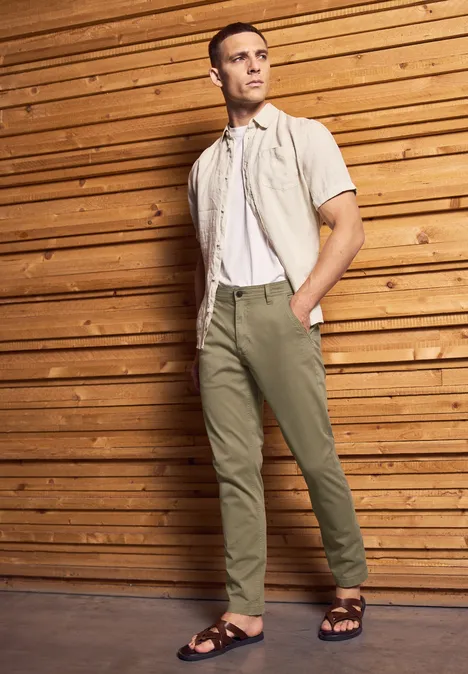 Klassieke chino almond brown