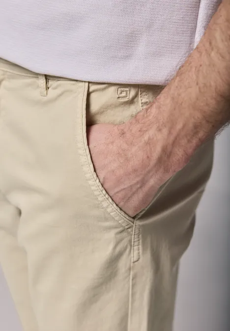 Klassieke chino sandstone beige