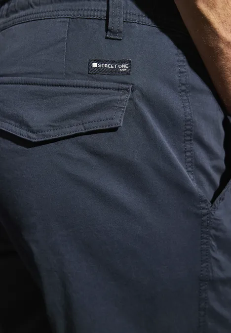 Relaxte chino's dark sky blue