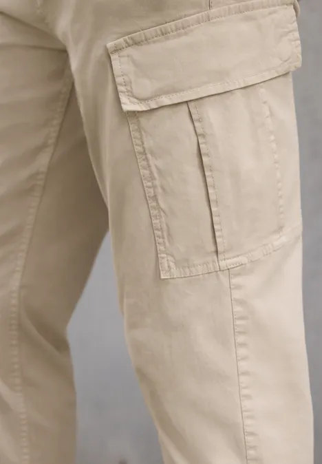 Cargo broek met rechte pijpen sandstone beige