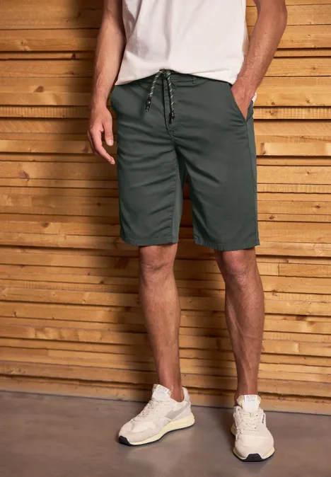 Chinoshorts pine green