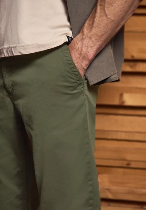 Klassische Chino hunter green