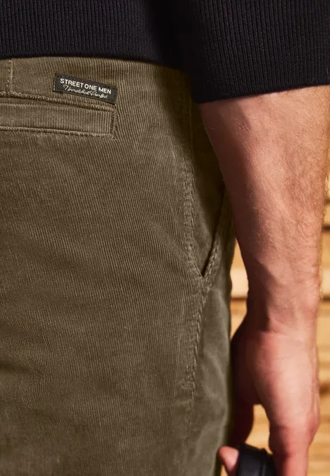 Cord Chino mocha brown