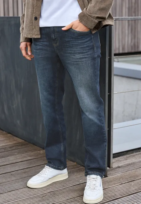 Jeans im Regular Fit deep indigo blue wash