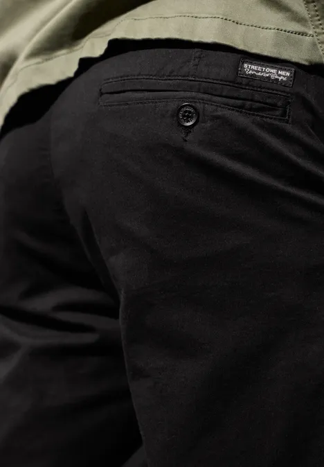 Chino mit Stretchbund Black