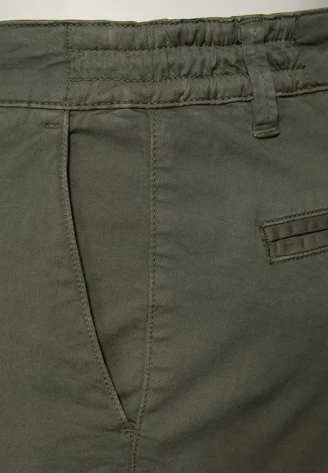 Chino mit Stretchbund rustic green