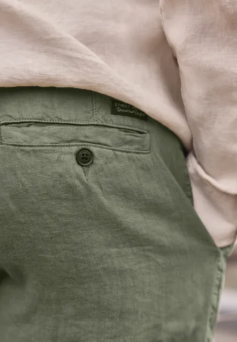 Chinoshorts aus Leinen wood green