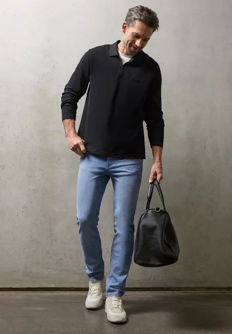 Slim Leg Jeans light blue wash Slim Leg Jeans light blue wash