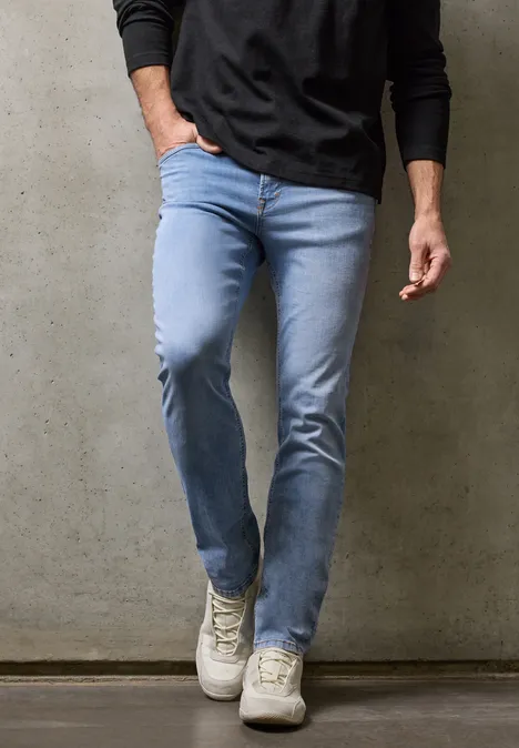 Slim Leg Jeans light blue wash Slim Leg Jeans light blue wash